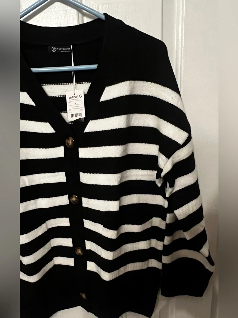 PrettyGarden Women Heavyweight Front Buttoning Cardigan Large Black & White NWT